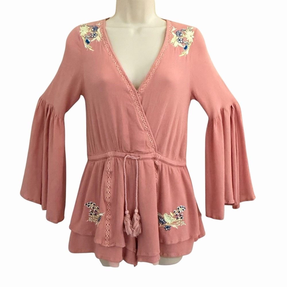 Very J Embroidered Floral Romper SMALL‎ Tassels Lined Boho Festival Beach Mauve